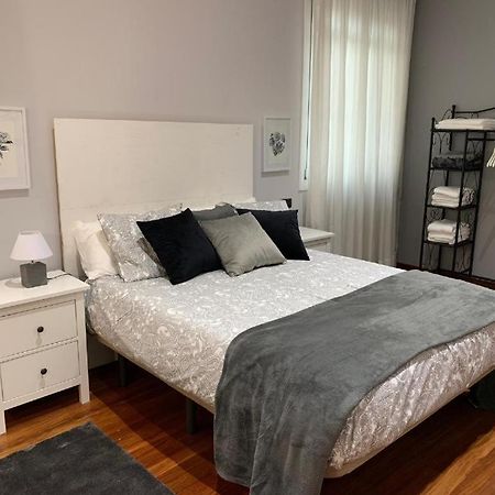 Ferienwohnung En Pleno Centro De Bilbao Y Muy Cerca Del Guggenheim Exterior foto